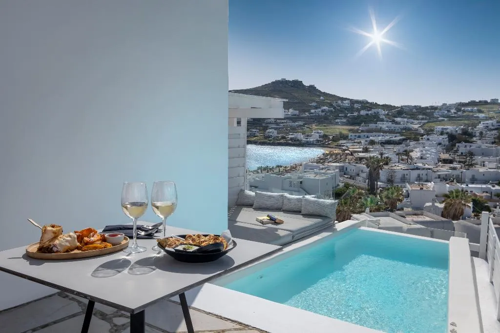 SUITE SEA VIEW WITH PRIVATE POOL Room, Deliades, Mykonos