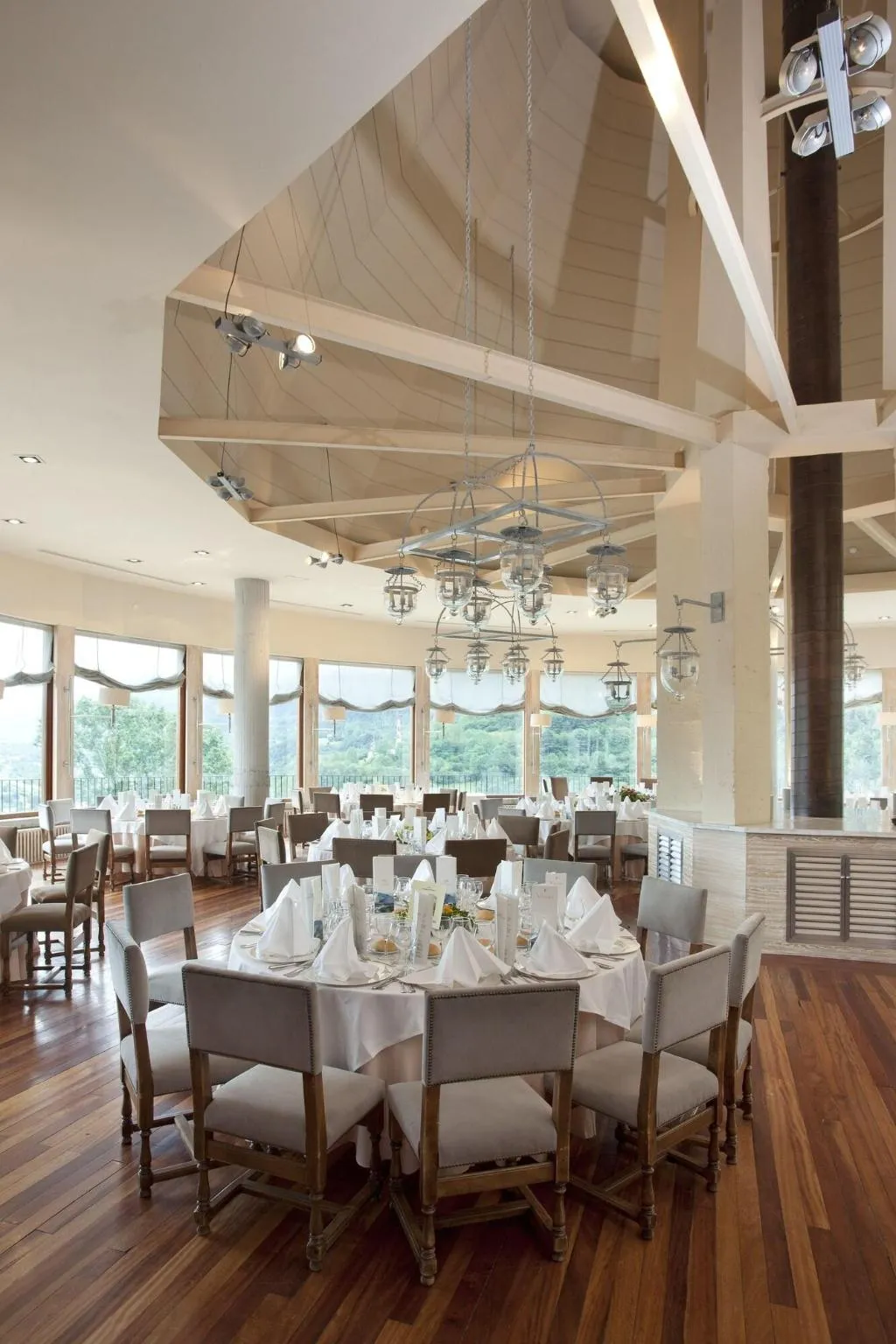 Restaurant, Parador de Vielha, Costa Brava