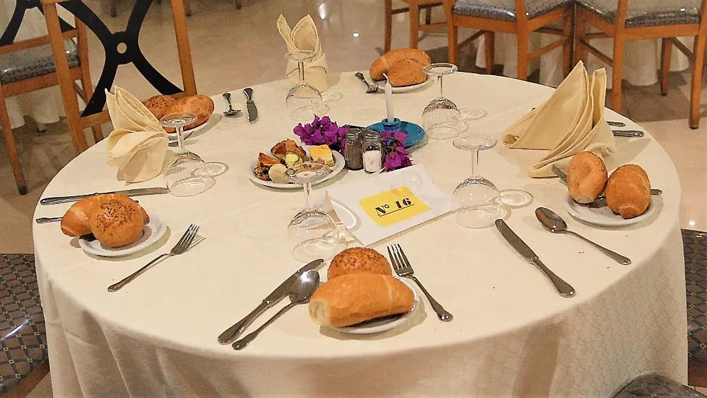 Restaurant, El Fell, Tunisia