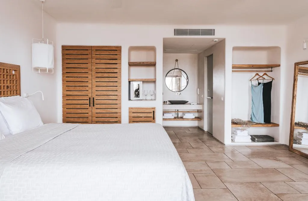 SUITE WITH JACUZZI Room, Alissachni Mykonos, Mykonos