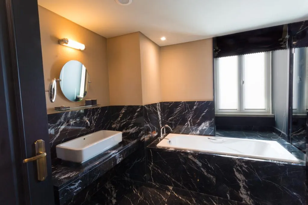 JUNIOR SUITE STANDARD Room, Valverde Lisboa, Lisbon