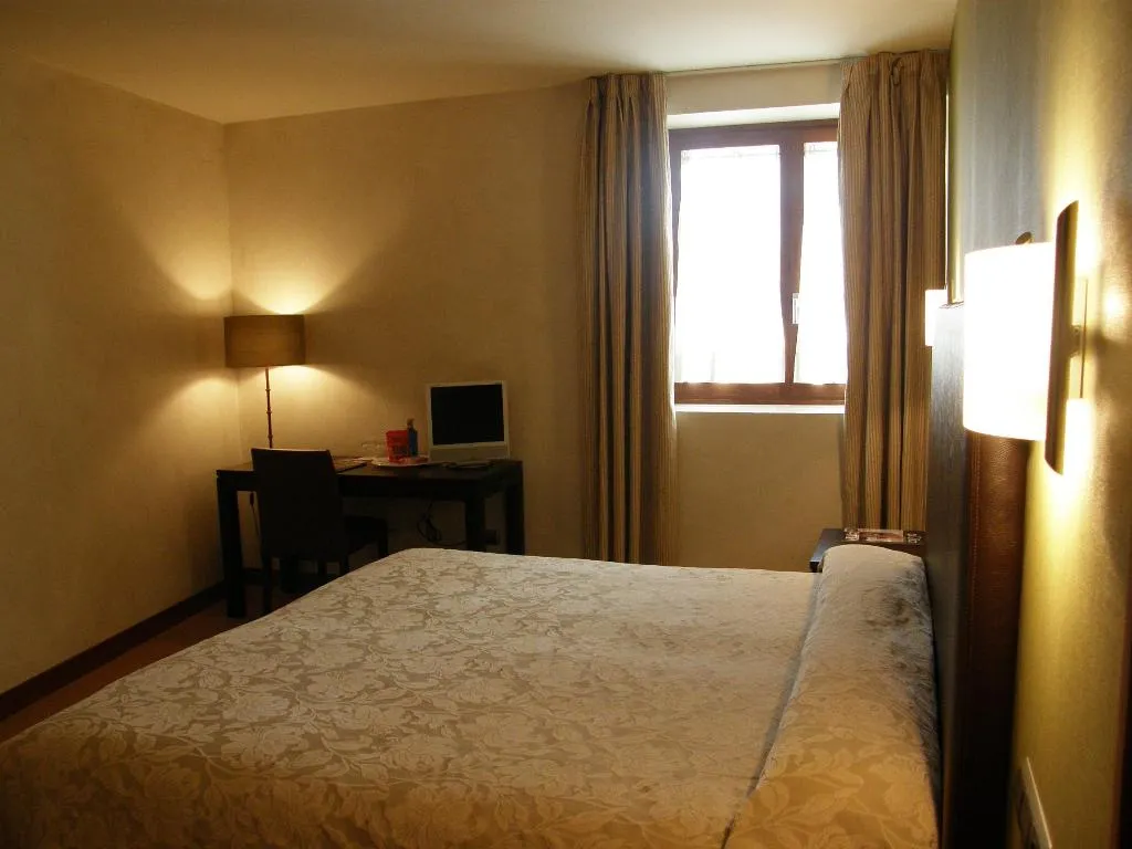Double or Twin STANDARD Room, Palacio San Facundo, Madrid