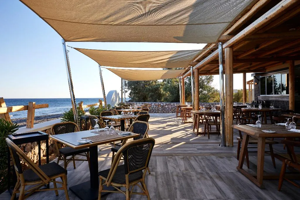 Restaurant, Sea Breeze Santorini Beach Resort, Curio Collectio, Santorini