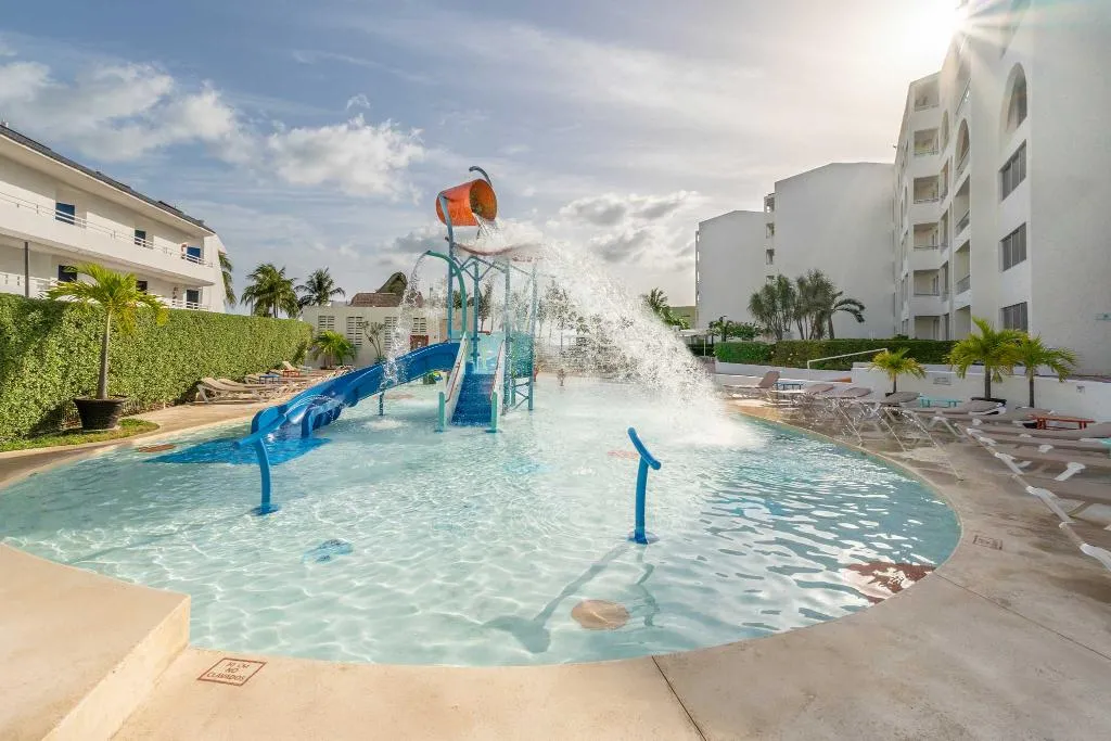 Sports and Entertainment, Aquamarina Beach, Cancun Area