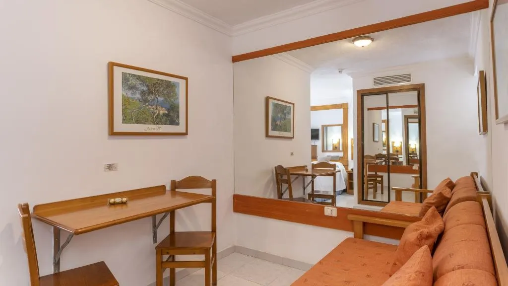 STUDIO CAPACITY 3 Room, Gf Noelia, Tenerife