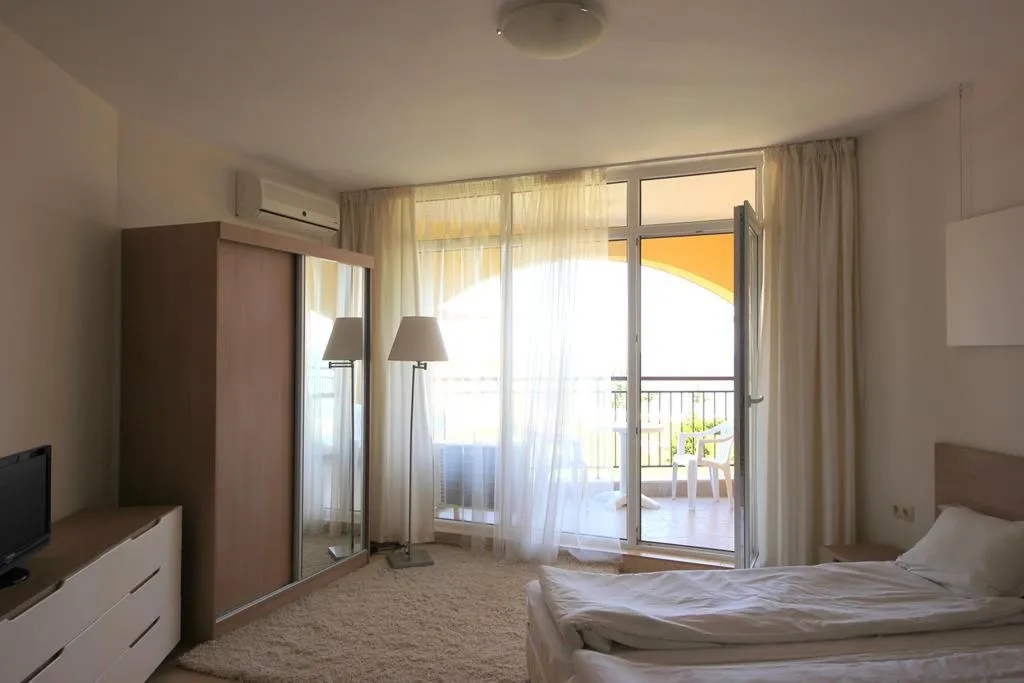 STUDIO POOL VIEW Room, Menada Grand Resort Apartments, Bourgas