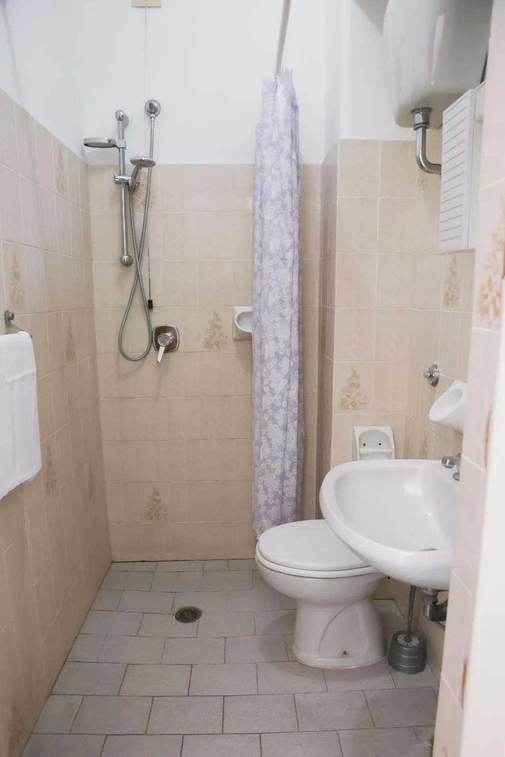 SINGLE STANDARD Room, Cesotta, Naples