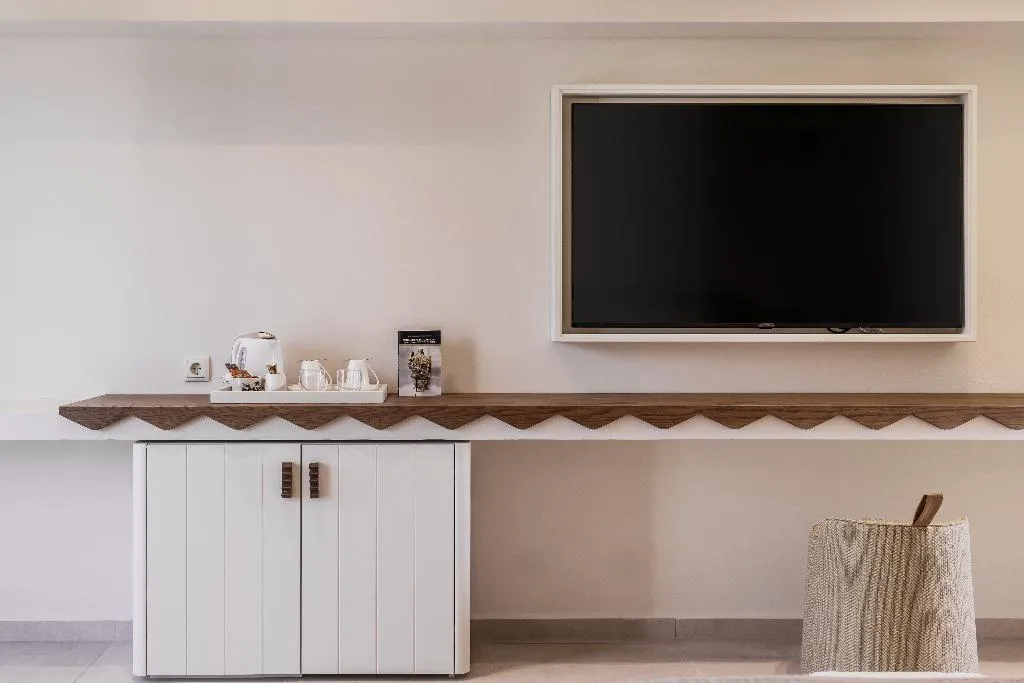 FAMILY ROOM DELUXE TWO BEDROOM Room, Minnŏ Boutique Hotel & Spa, Skiathos