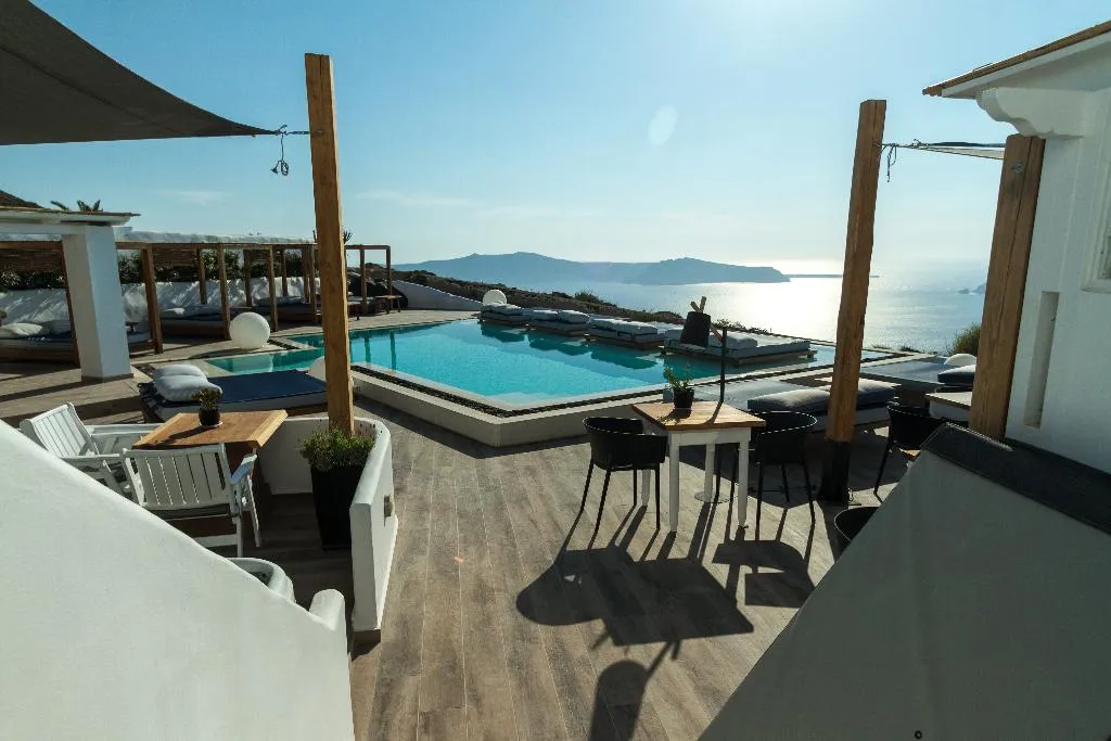 SUITE WITH PRIVATE POOL Room, Amaze Suites, Santorini