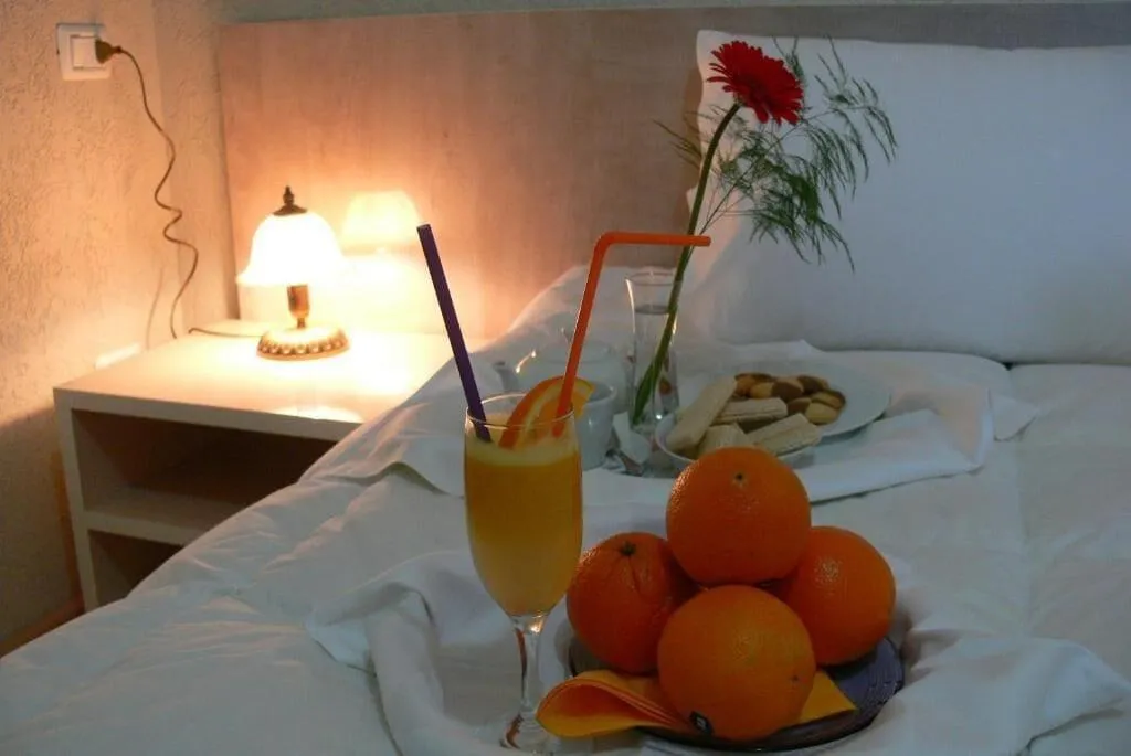 Room, Hotel Majestic, Durres