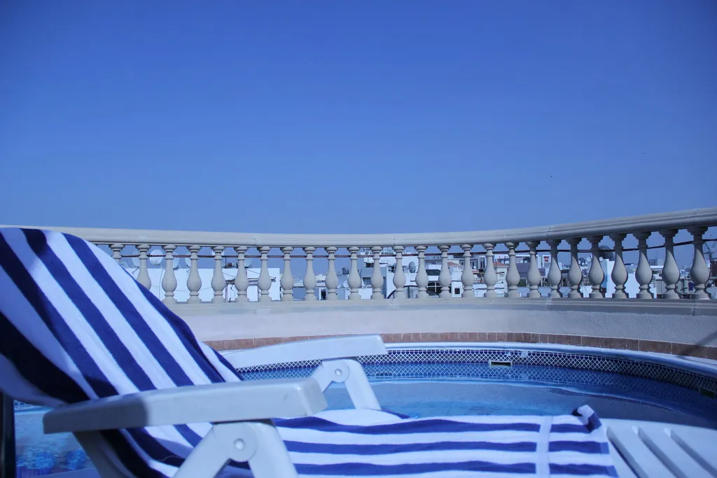 Pool, Zain International, Dubai
