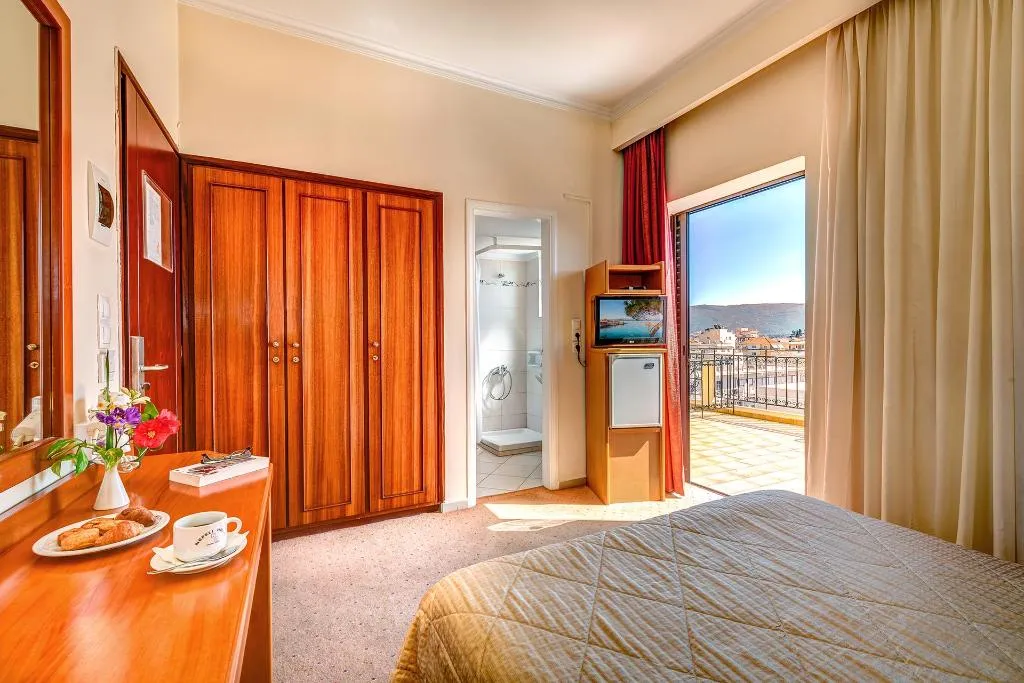 Double or Twin SUPERIOR Room, Chrispy City Living, Crete