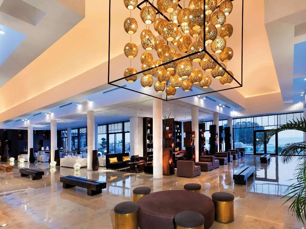 Bar, Movenpick Hotel Gammarth Tunis, Tunisia