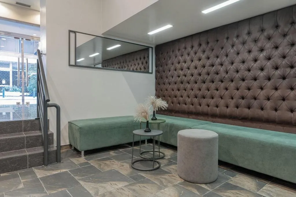 Lobby, Piraeus City Hotel, Athens