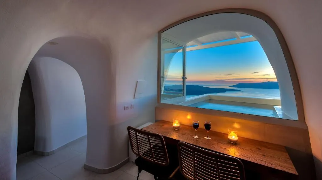 Room, Iriana Suites, Santorini