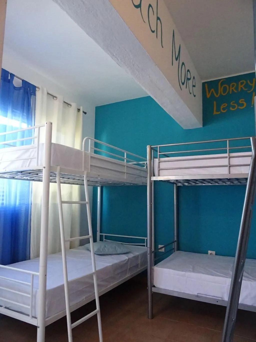 Room, Faro Beach Life Hostel, Algarve