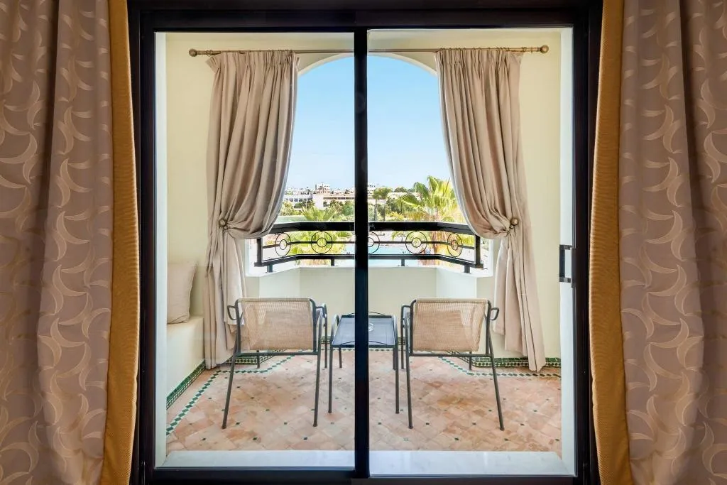DOUBLE DELUXE POOL VIEW Room, Fes Marriott Hotel Jnan Palace, Fez