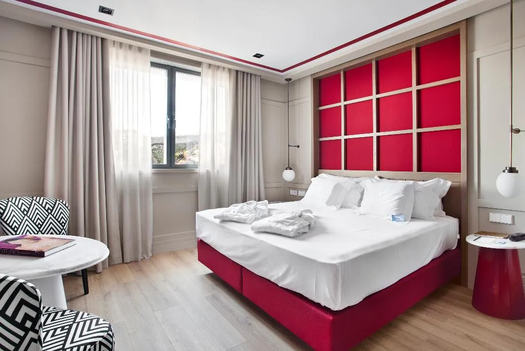 DOUBLE SINGLE USE RIVER VIEW Room, Vincci Ponte De Ferro, Porto