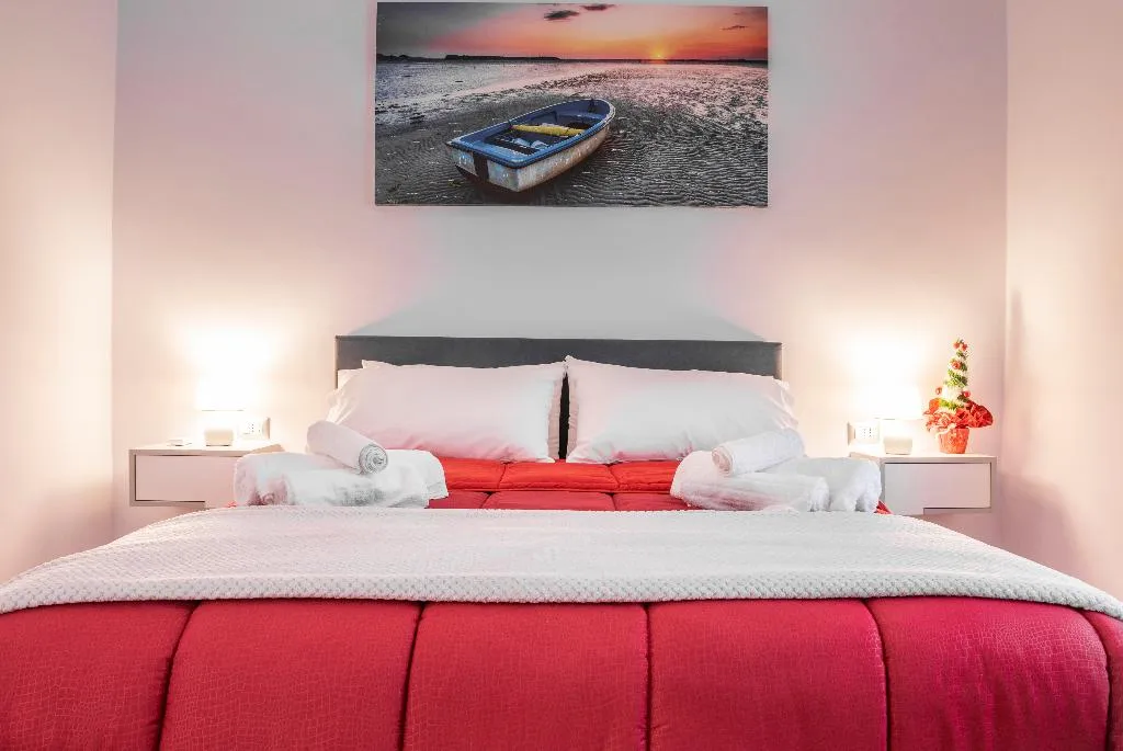 APARTMENT WITHOUT BALCONY Room, Casina Rossa, Naples