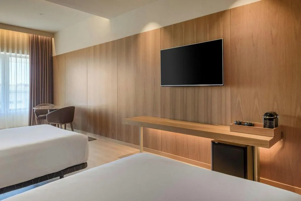 TWIN SUPERIOR Room, AC Barcelona Diagonal D'Illa, Barcelona