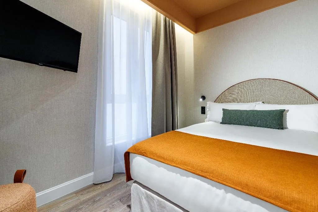 SINGLE STANDARD Room, Petit Palace Puerta del Sol, Madrid