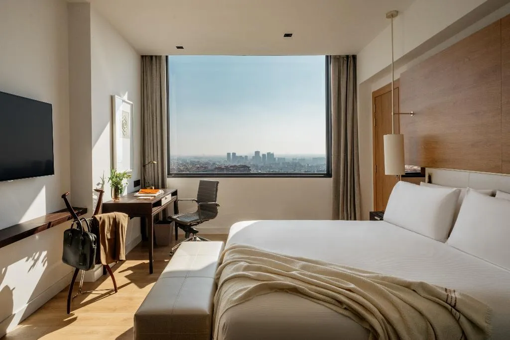 Room WITH VIEWS Room, Torre Melina Gran Melia, Barcelona
