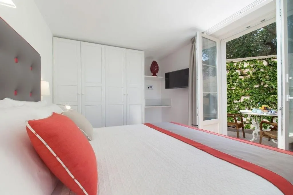 Room, Relais Palazzo del Barone - Adults Only, Naples