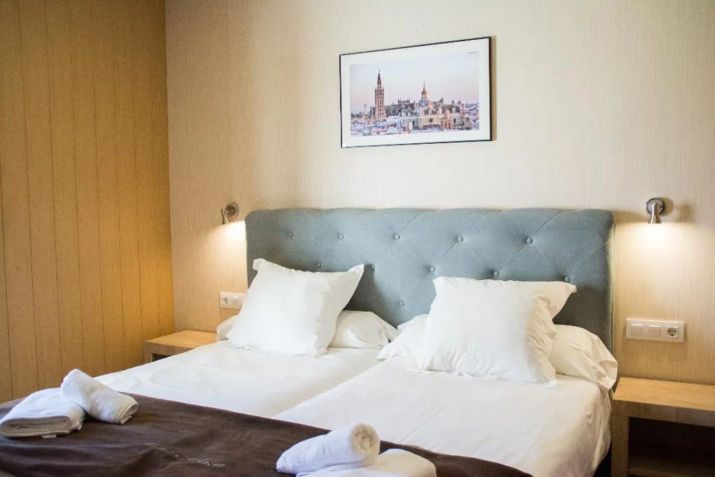 Double or Twin STANDARD Room, Plaza, Seville