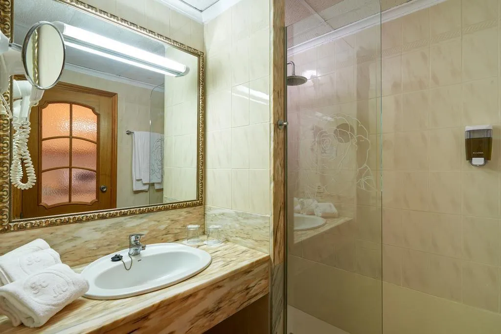 Room, Morito, Majorca