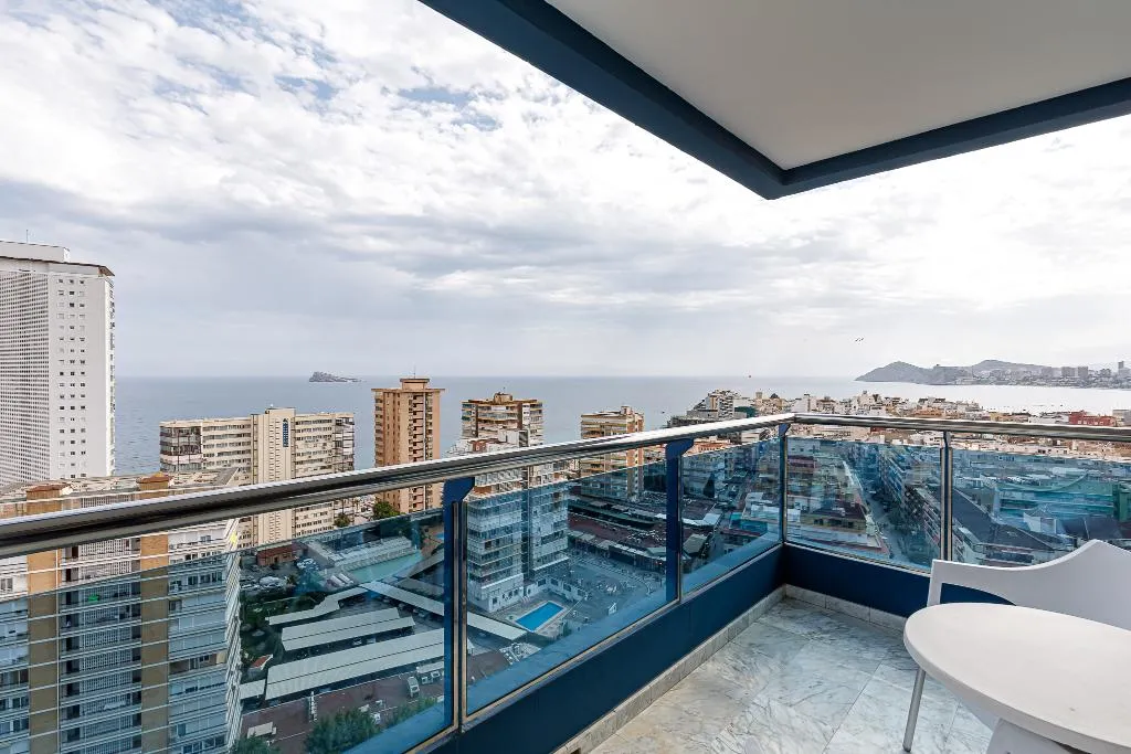 Double or Twin DELUXE Room, Madeira Centro, Costa Blanca