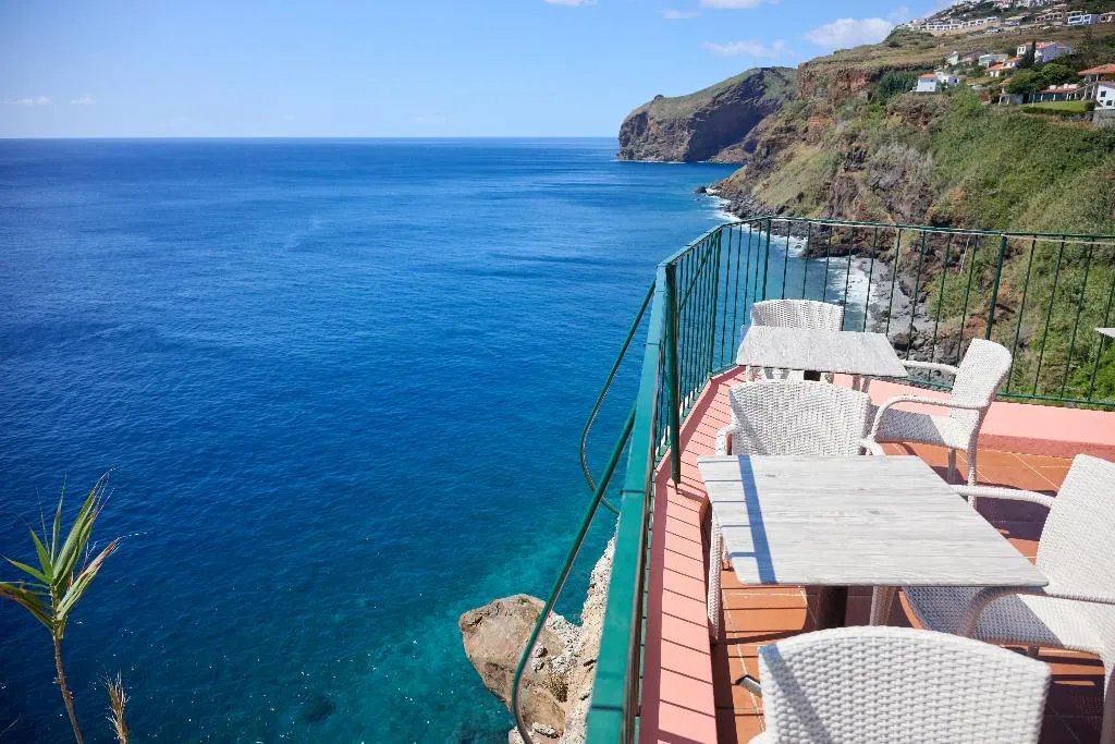 Terrace, Inn & Art Hotel Gallery, Madeira