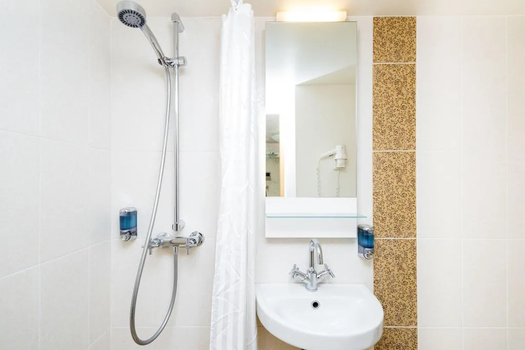 TWIN ECONOMY Room, Meriton Old Town Garden, Tallinn