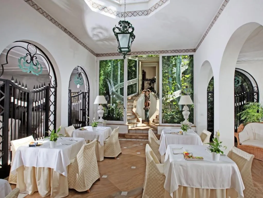 Restaurant, Relais Villa Savarese, Naples
