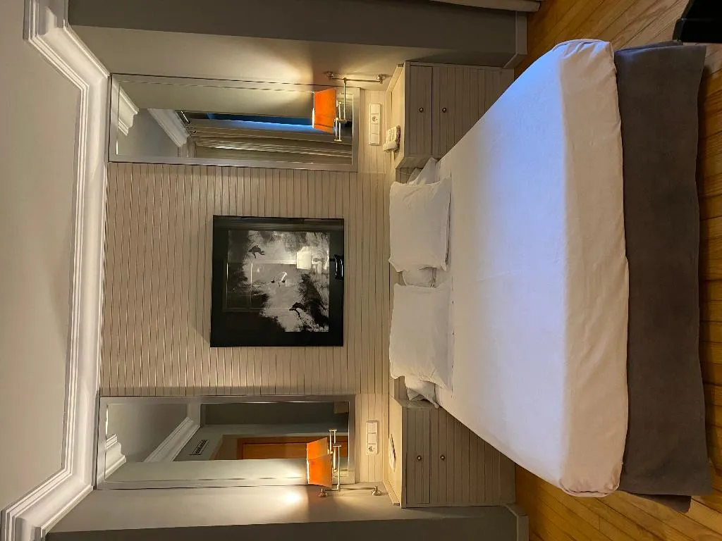 TWIN STANDARD Room, Parador de Vielha, Costa Brava