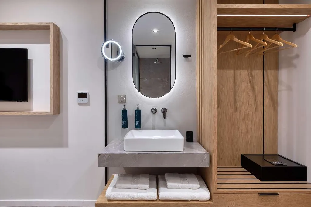 DOUBLE STANDARD Room, Hilton Garden Inn Athens Syggrou Avenue, Athens