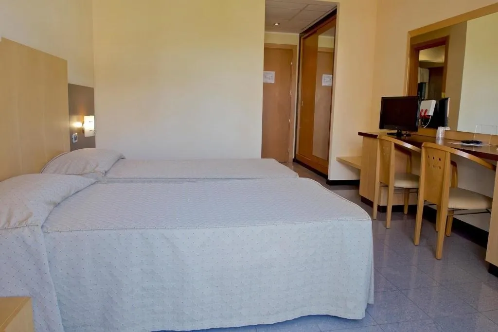Room, Albergo Mediterraneo, Rome