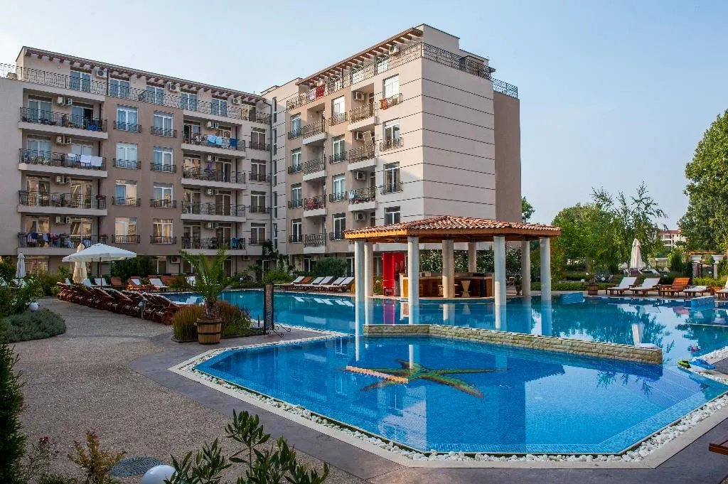 Pool, Dawn Park, Bourgas