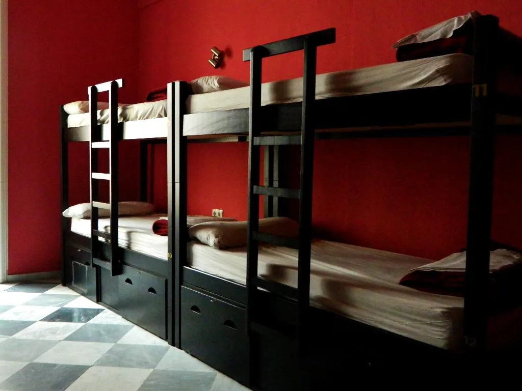 Bed in dormitory STANDARD Room, JOY Plaza de armas, Seville