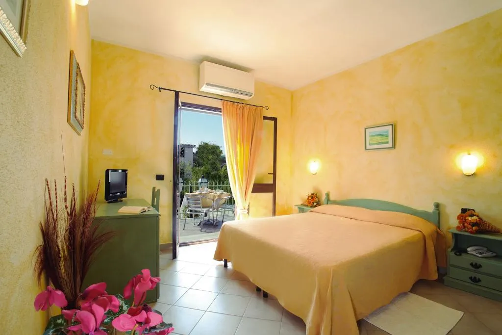 QUADRUPLE STANDARD Room, Club Hotel Gli Ontani, Olbia
