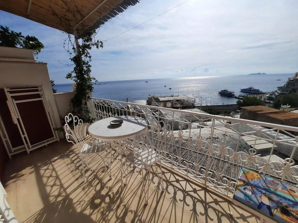 TWIN SEA VIEW Room, Villa La Tartana, Naples