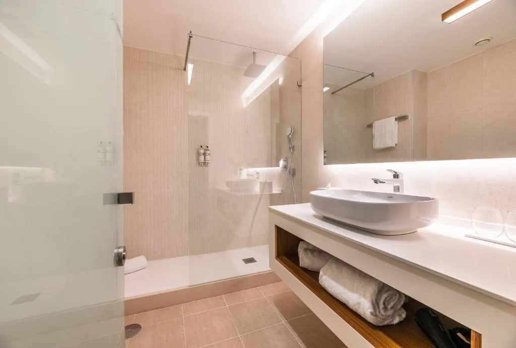 SINGLE CLASSIC Room, Regency Salgados Hotel & Spa, Algarve