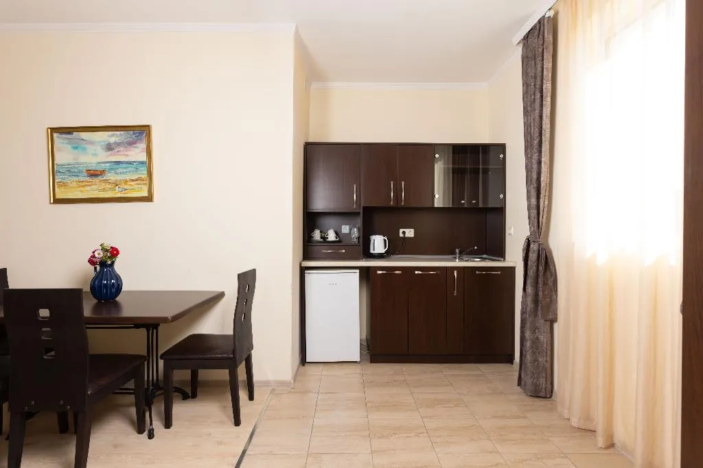 APARTMENT TWO BEDROOMS ONE BATHROOM Room, Rome Palace Deluxe - All Inclusive Premium, Bourgas
