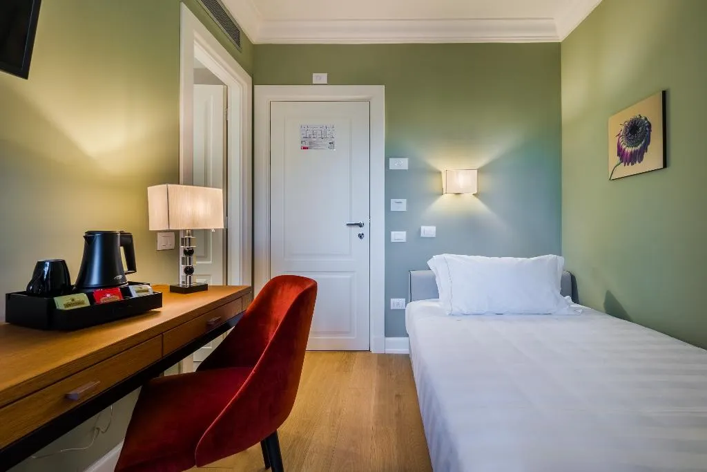 SINGLE BUSINESS Room, Villa Neroli, Florence