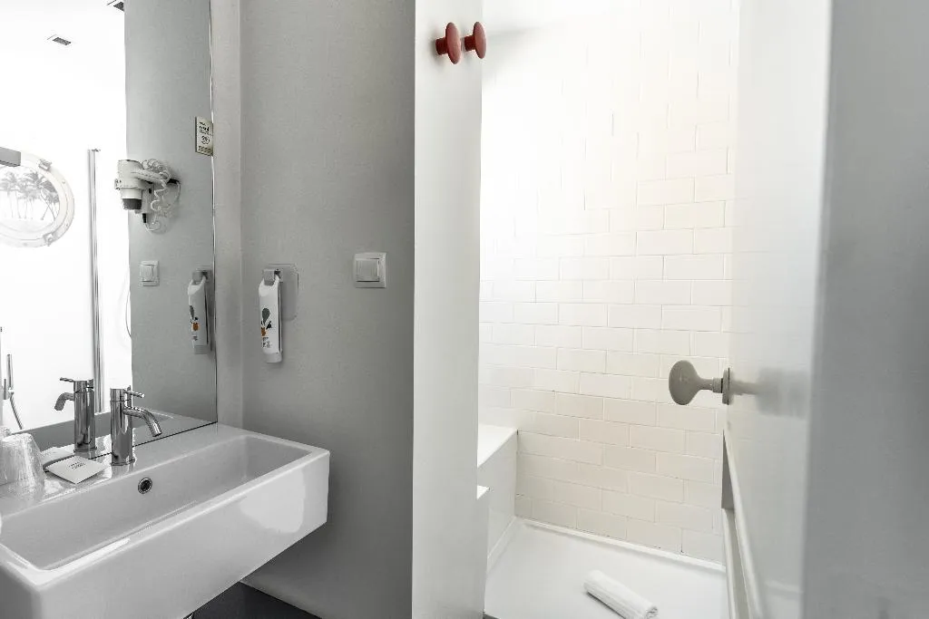 SINGLE STANDARD Room, Ibis Styles Lisboa Centro Liberdade NE, Lisbon