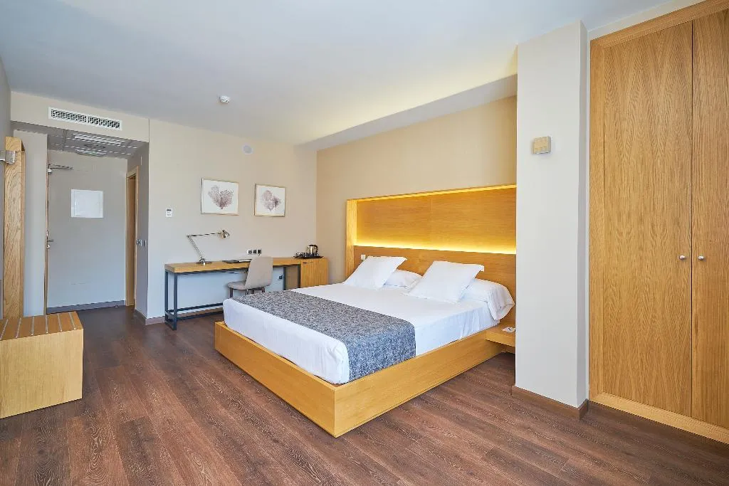 JUNIOR SUITE CAPACITY 1 Room, Guadalmedina, Costa Del Sol