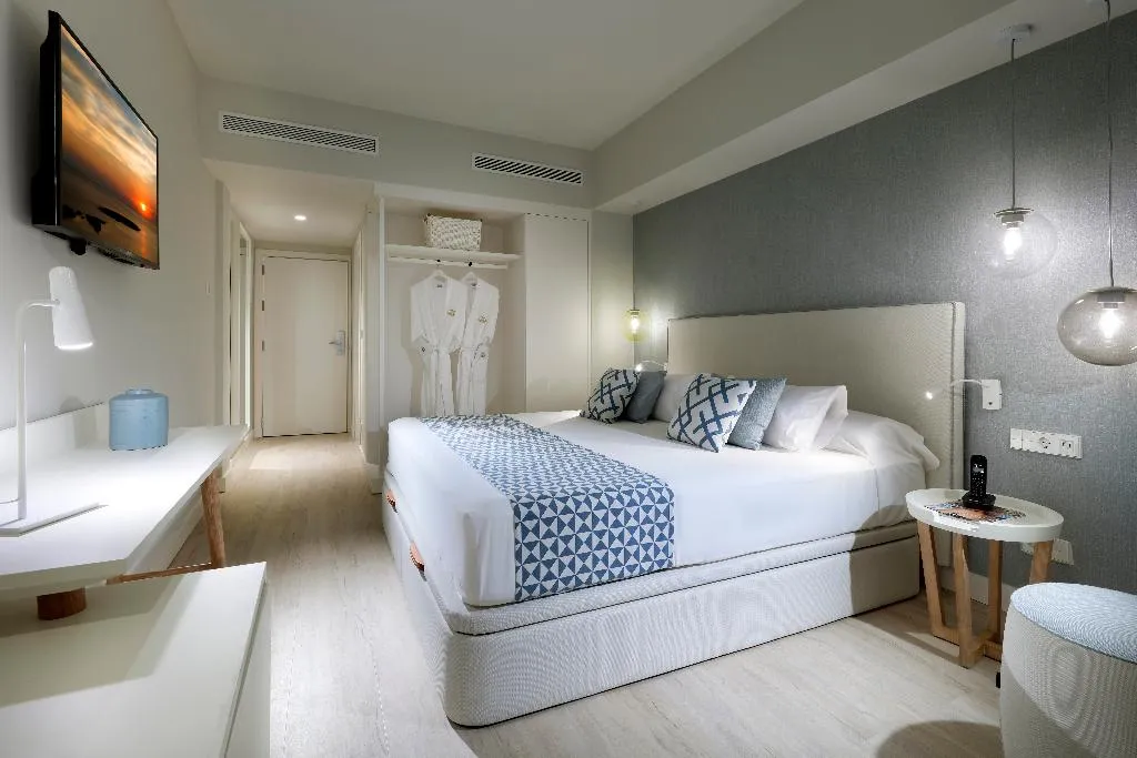 DOUBLE CONNECTING ROOM Room, Palladium Hotel Menorca, Menorca