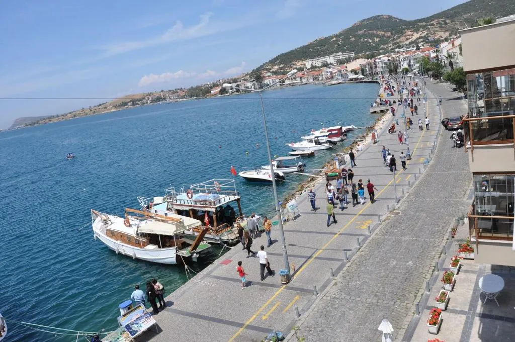 Terrace, Hotel Karacam, Izmir
