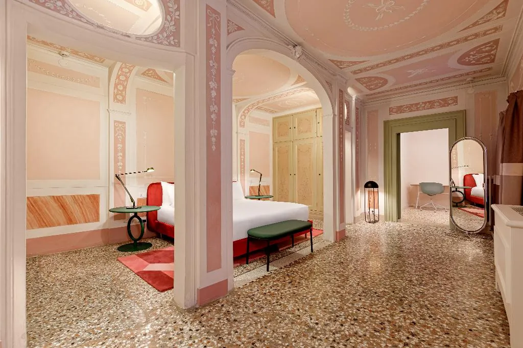 APARTMENT STANDARD Room, Palazzo Dei Fiori By Room Mate, Venice