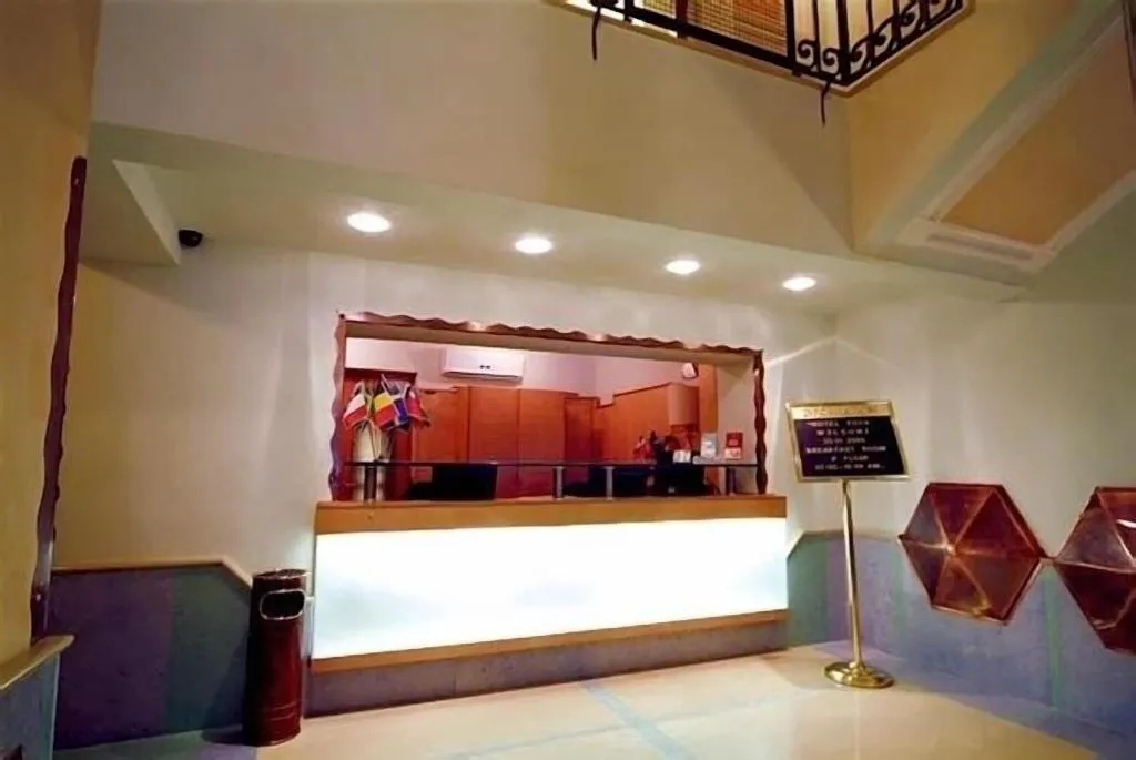 Lobby, Eden Hotel, Naples