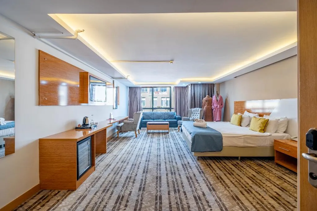 JUNIOR SUITE STANDARD Room, Hotel Bulvar, Izmir